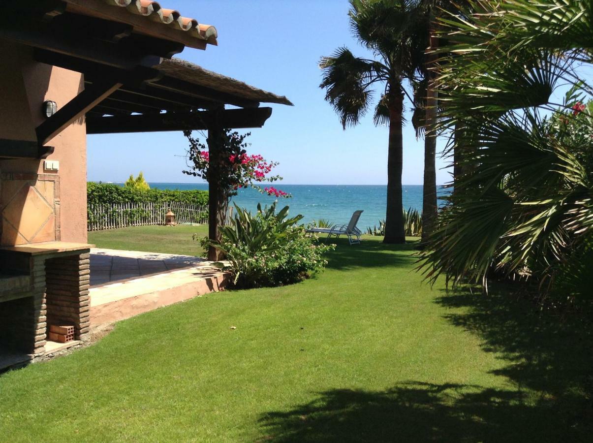 埃斯特波纳Urb Playa Azul 24别墅 外观 照片